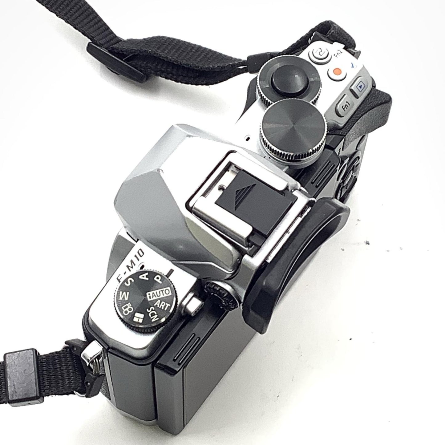 【全額返金保証】【最速発送】OLYMPUS デジタル一眼 OM-D E-M10 ボディ ブラック 動作確認済