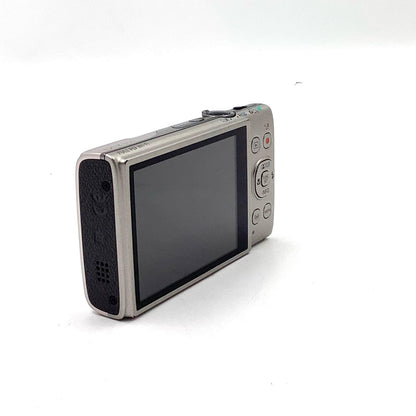 【全額返金保証】【最速発送】Canon コンパクトデジタルカメラ IXY 650 シルバー 美品 動作確認済