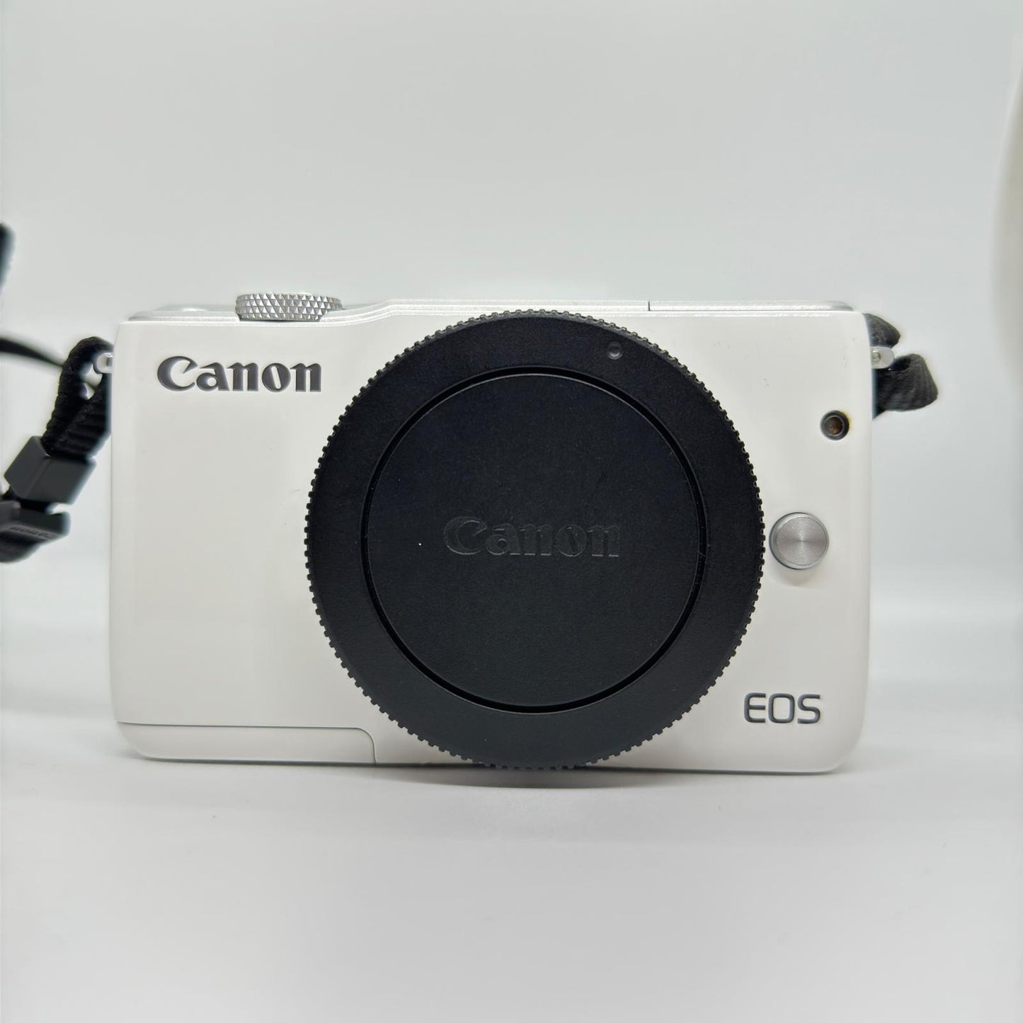 【全額返金保証】【最速発送】 デジタル一眼 EOS M10 EF-M 15-45mm F3.5-6.3 IS STM レンズキット ホワイト 動作確認済