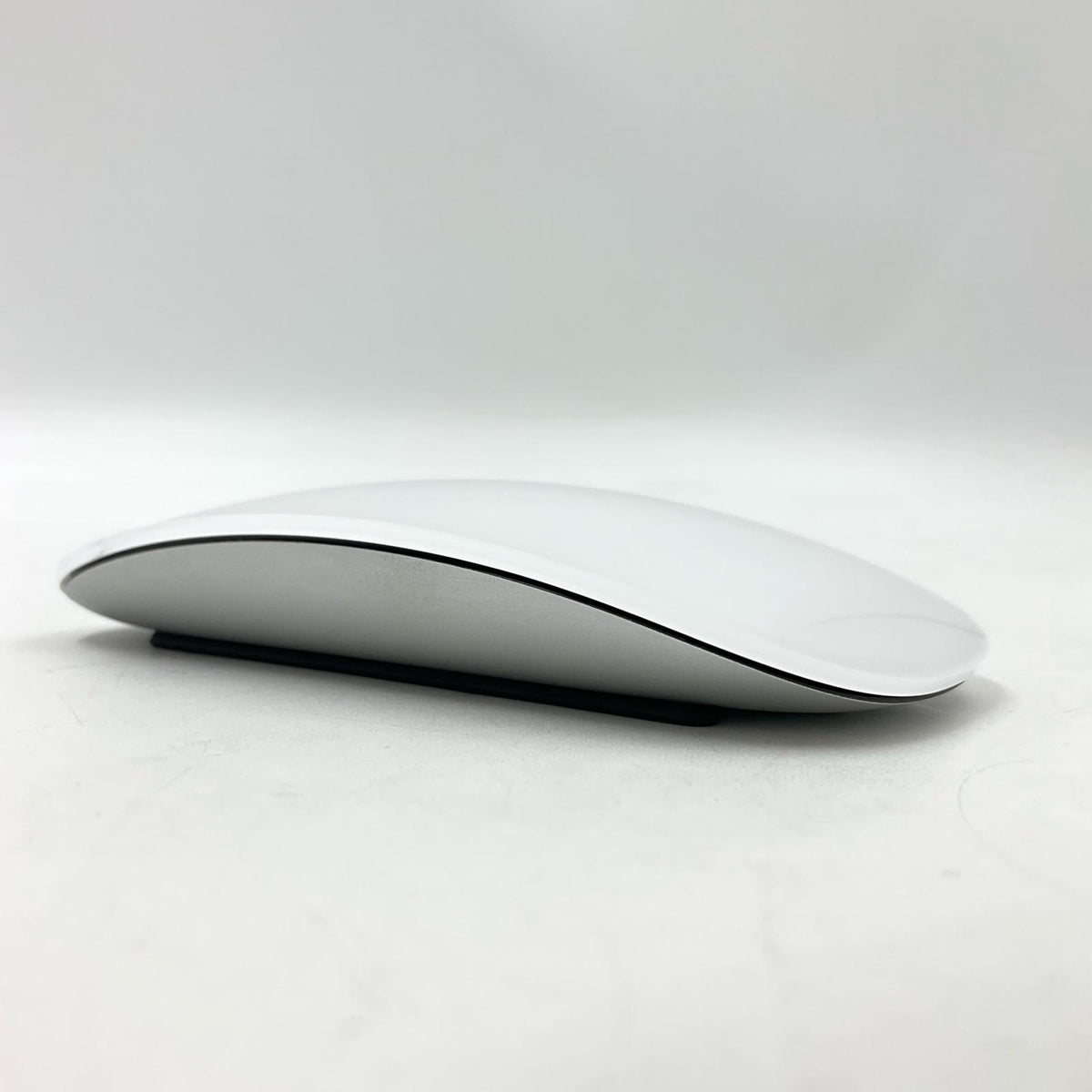 【全額返金保証】【最速発送】Apple Magic Mouse 2 A1657 美品 動作確認済