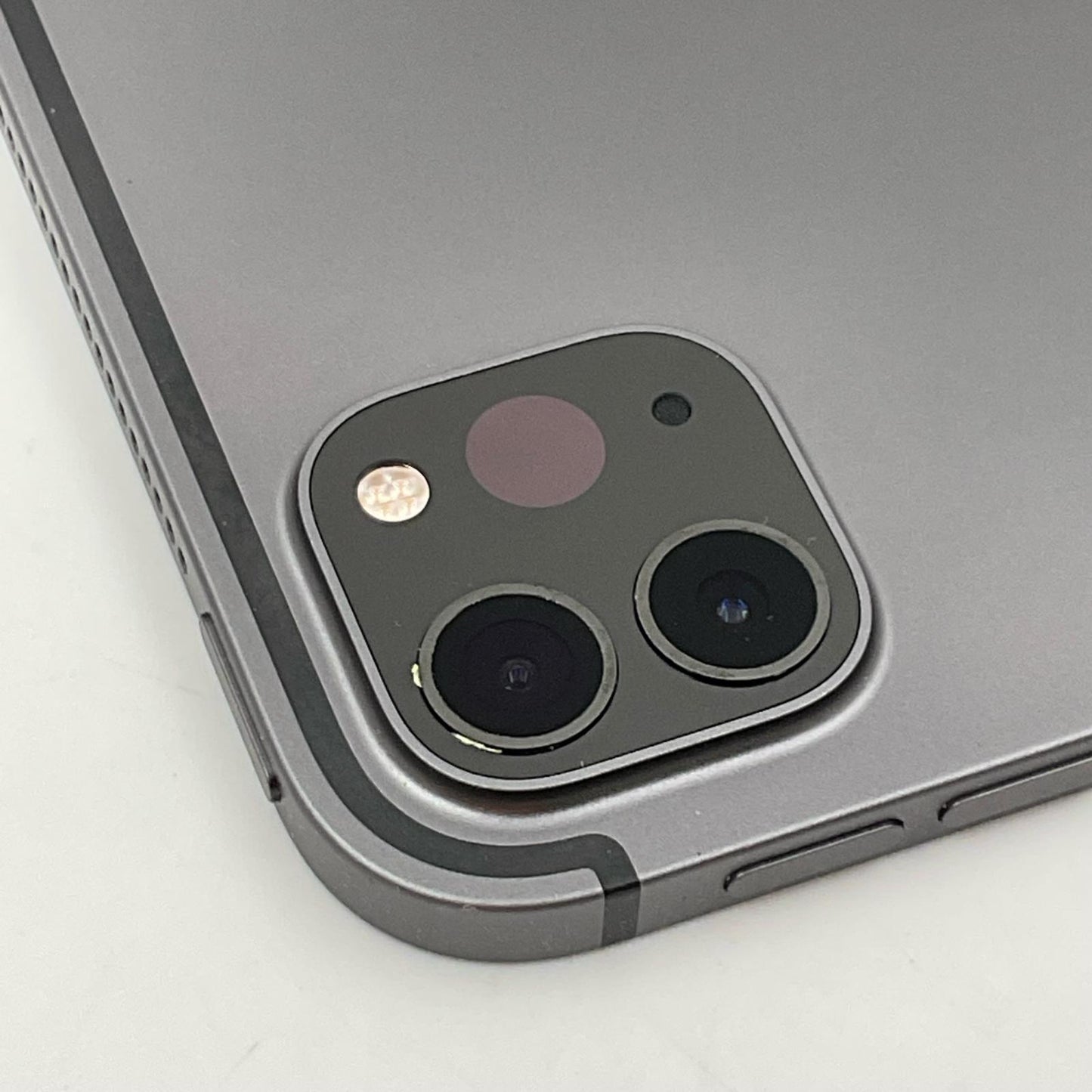 【全額返金保証】【最速発送】Apple iPad Pro 12.9インチ 第4世代 256GB スペースグレイ WiFi+Cellular docomo 白ロム 美品 動作確認済
