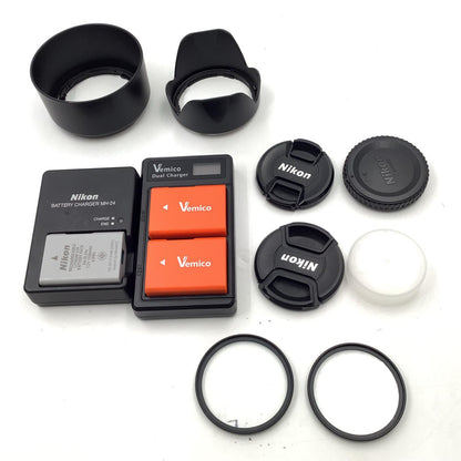 【全額返金保証】【最速発送】Nikon デジタル一眼 D5600 ダブルズームキット ブラック 美品 動作確認済
