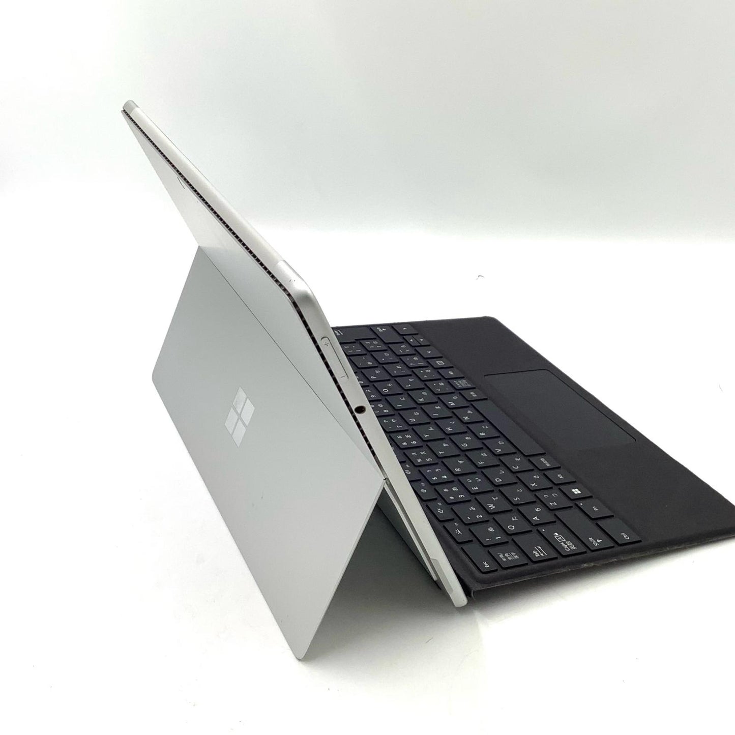 【全額返金保証】【最速発送】Microsoft Surface Pro 8 専用キーボードセット 1983 i7-1185G7 16GB M.2 SSD 256GB 83.6% 美品 動作確認済