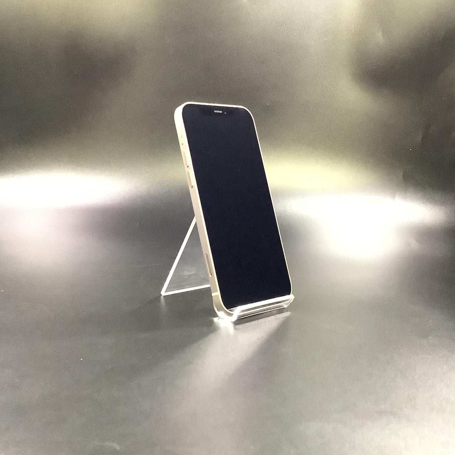 【全額返金保証】【最速発送】Apple iPhone iPhone 12 64GB ホワイト docomo 白ロム 動作確認済 81%