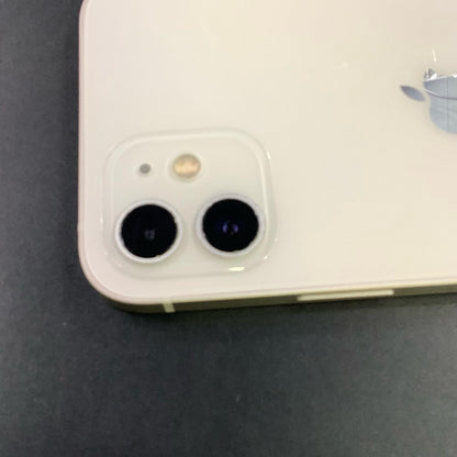 【全額返金保証】【最速発送】Apple iPhone iPhone 12 64GB ホワイト docomo 白ロム 動作確認済 81%