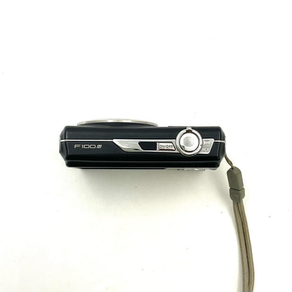 【全額返金保証】【最速発送】FUJIFILM コンパクトデジタルカメラ FinePix F100fd 美品 動作確認済