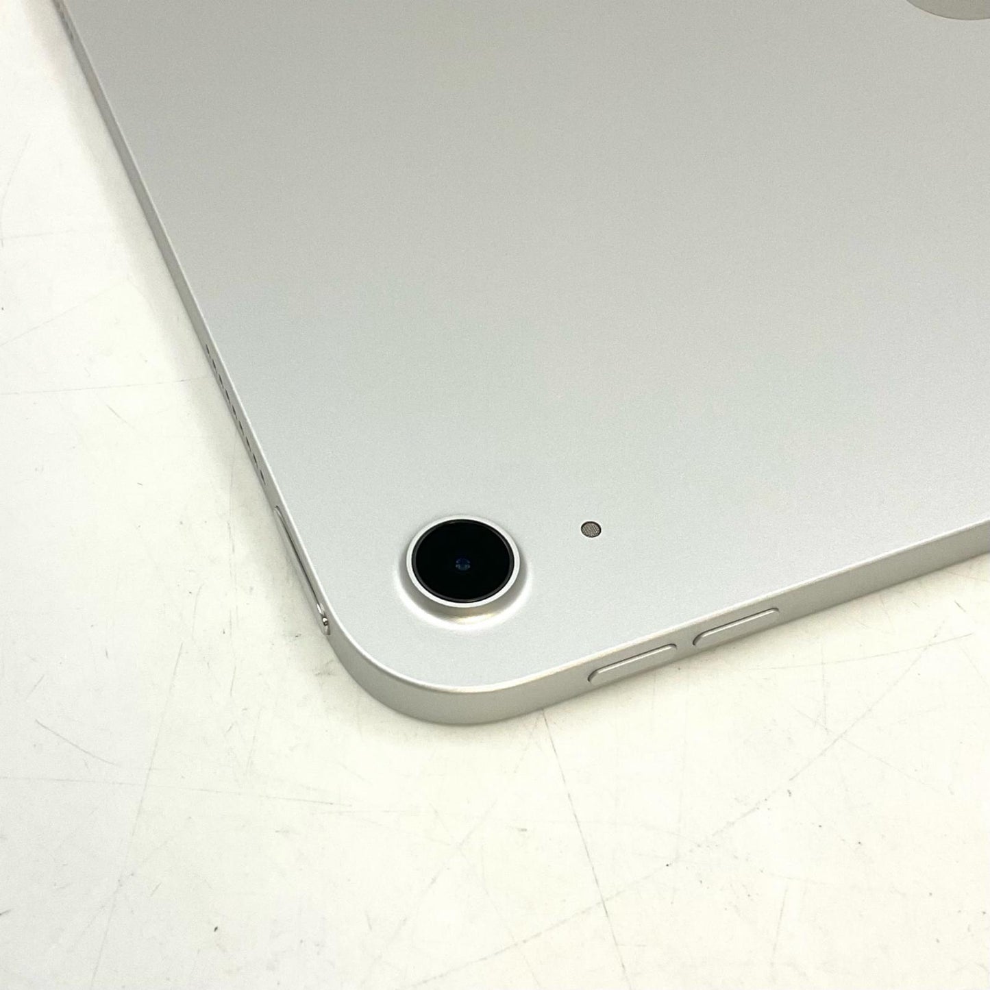 【全額返金保証】【最速発送】Apple iPad iPad A16 11インチ 256GB シルバー Wi-Fi 超美品 動作確認済