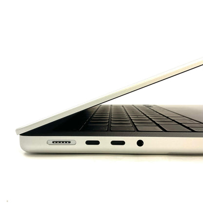 【全額返金保証】【最速発送】Apple MacBook Pro 14インチ M5 Apple M5 24GB 1TB シルバー 100% 超美品 動作確認済