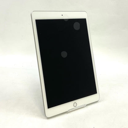 【全額返金保証】【最速発送】Apple iPad iPad 10.2インチ 第8世代 32GB シルバー Wi-Fi 美品 動作確認済