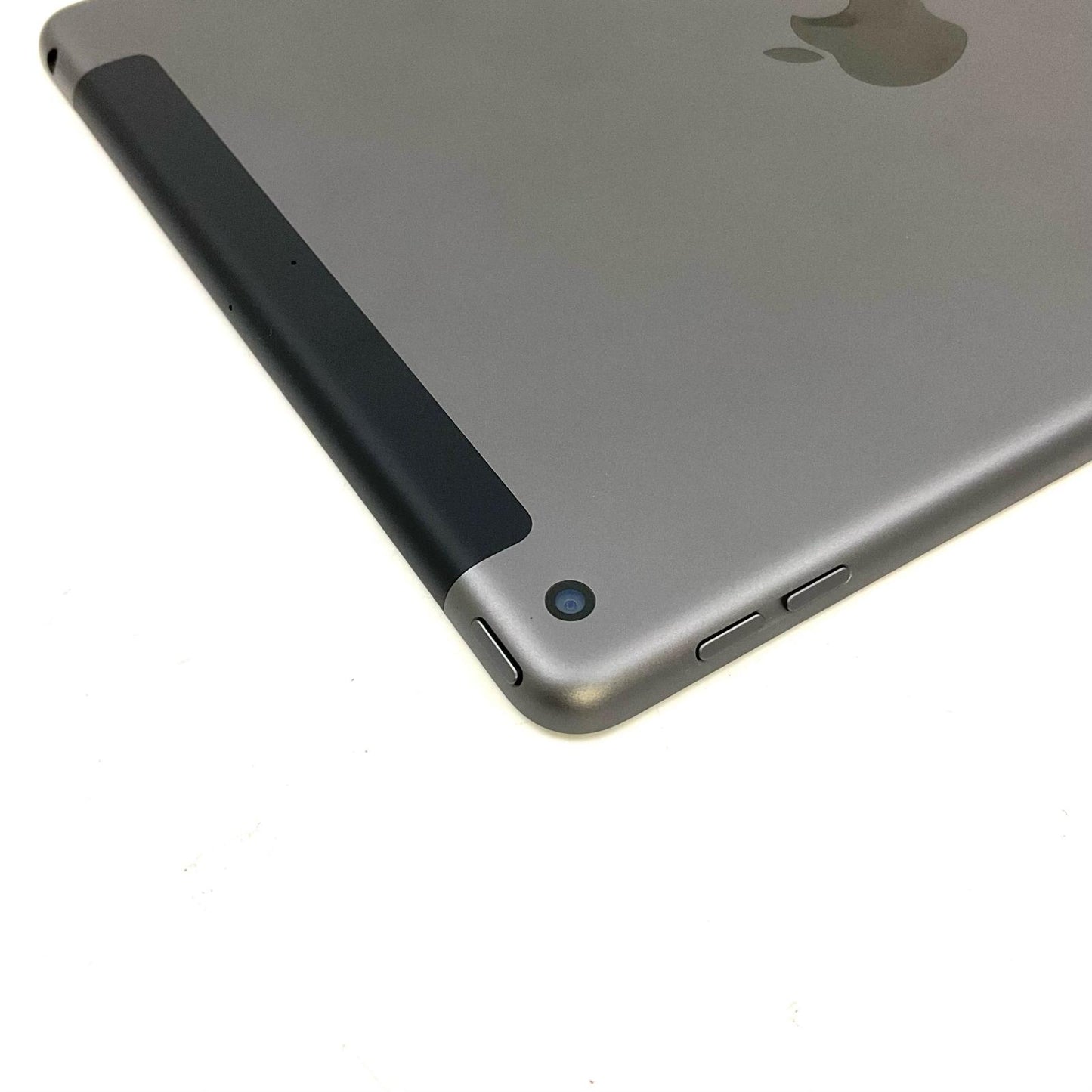 【全額返金保証】【最速発送】Apple iPad iPad 10.2インチ 第9世代 64GB スペースグレイ WiFi+Cellular au 白ロム 美品 動作確認済