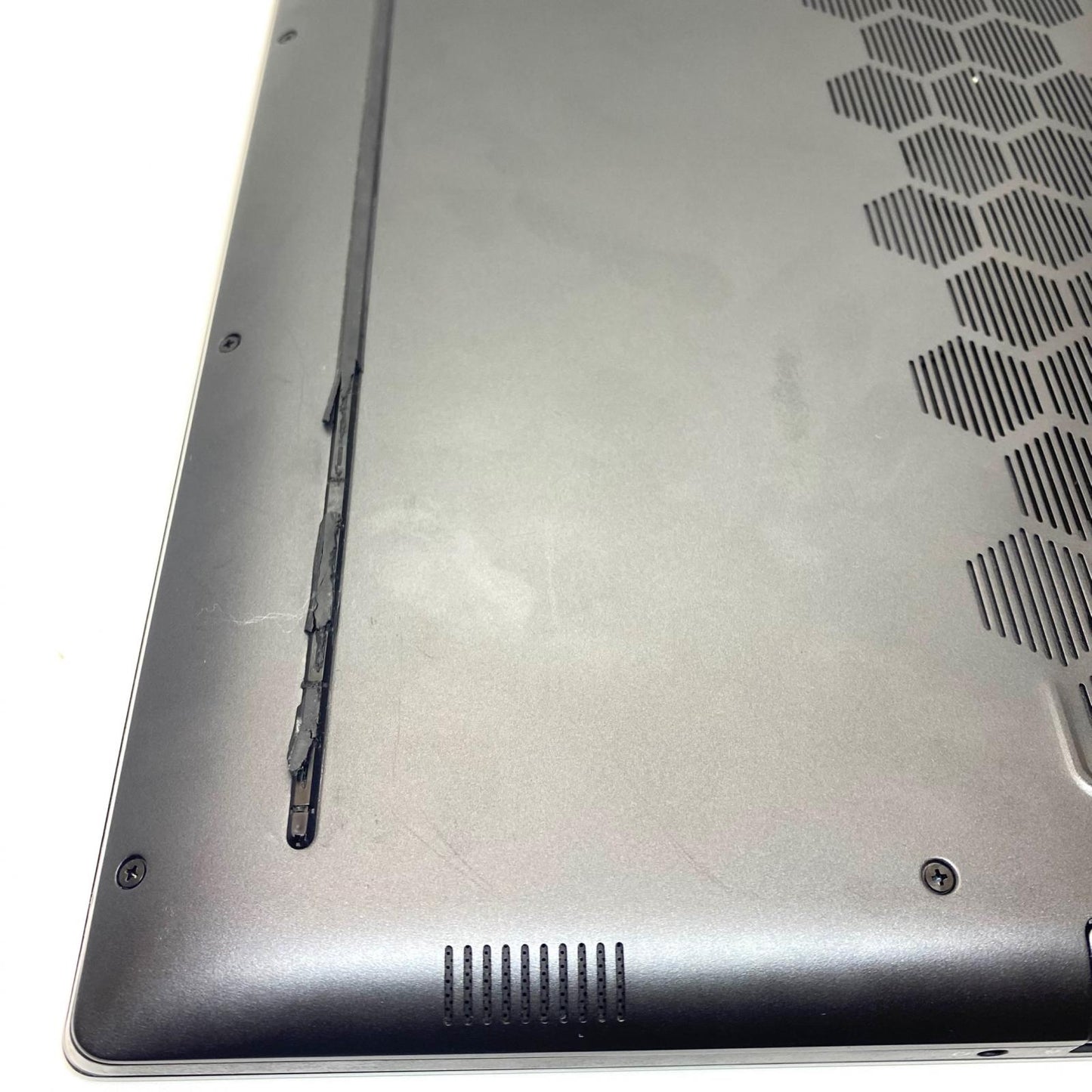 【最速発送】DELL AlienWare m15 Ryzen Ed. R5 P109F AMD Ryzen 9 5900HX with Radeon Graphics 16GB SSD 1TB NVIDIA GeForce RTX 3070 Laptop GPU 76%【難有】