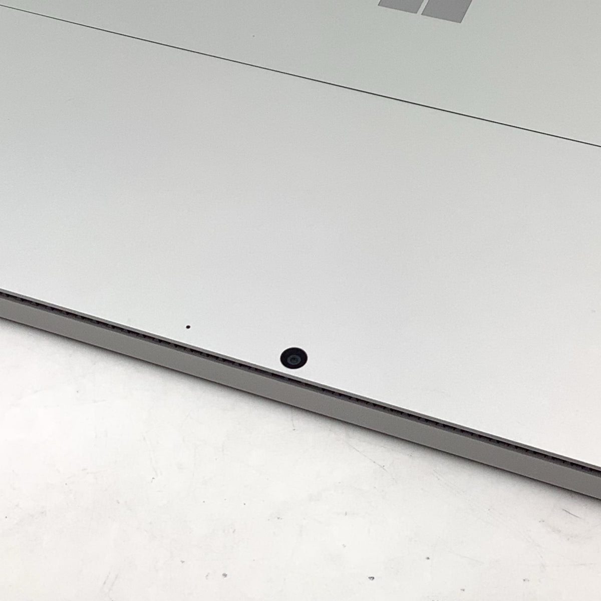 【全額返金保証】【最速発送】Microsoft Surface Pro 8 スリムペン2付きSignatureキーボード セット 8PQ-00010 / 8X6-00059 i5-1135G7 8GB M.2 SSD 256GB 80.6% 美品 動作確認済