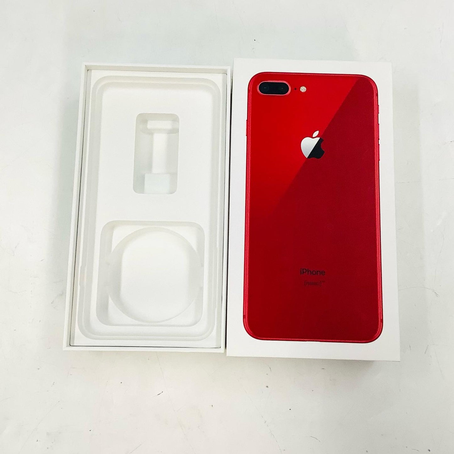 【最速発送】Apple iPhone iPhone 8 Plus 64GB (PRODUCT)RED au SIMフリー 白ロム【難有】 78%