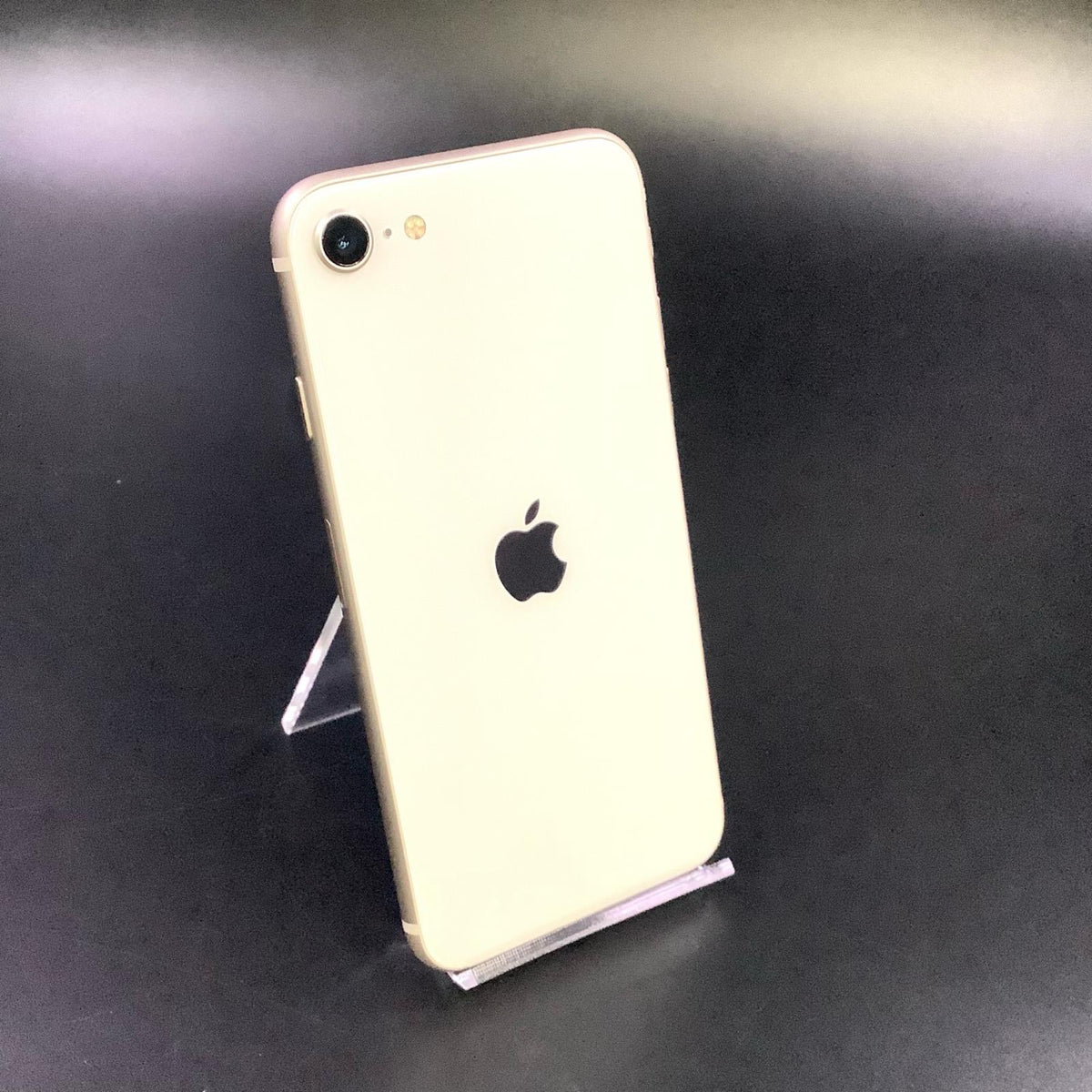 【全額返金保証】【最速発送】Apple iPhone iPhone SE（第3世代） 64GB スターライト Softbank SIMフリー 白ロム 美品 動作確認済 93%