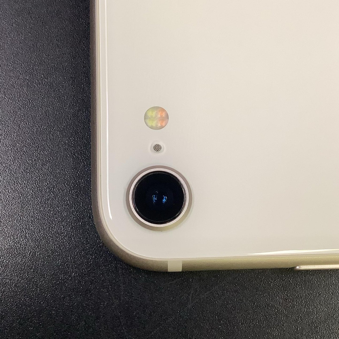 【全額返金保証】【最速発送】Apple iPhone iPhone SE（第3世代） 64GB スターライト Softbank SIMフリー 白ロム 美品 動作確認済 97%