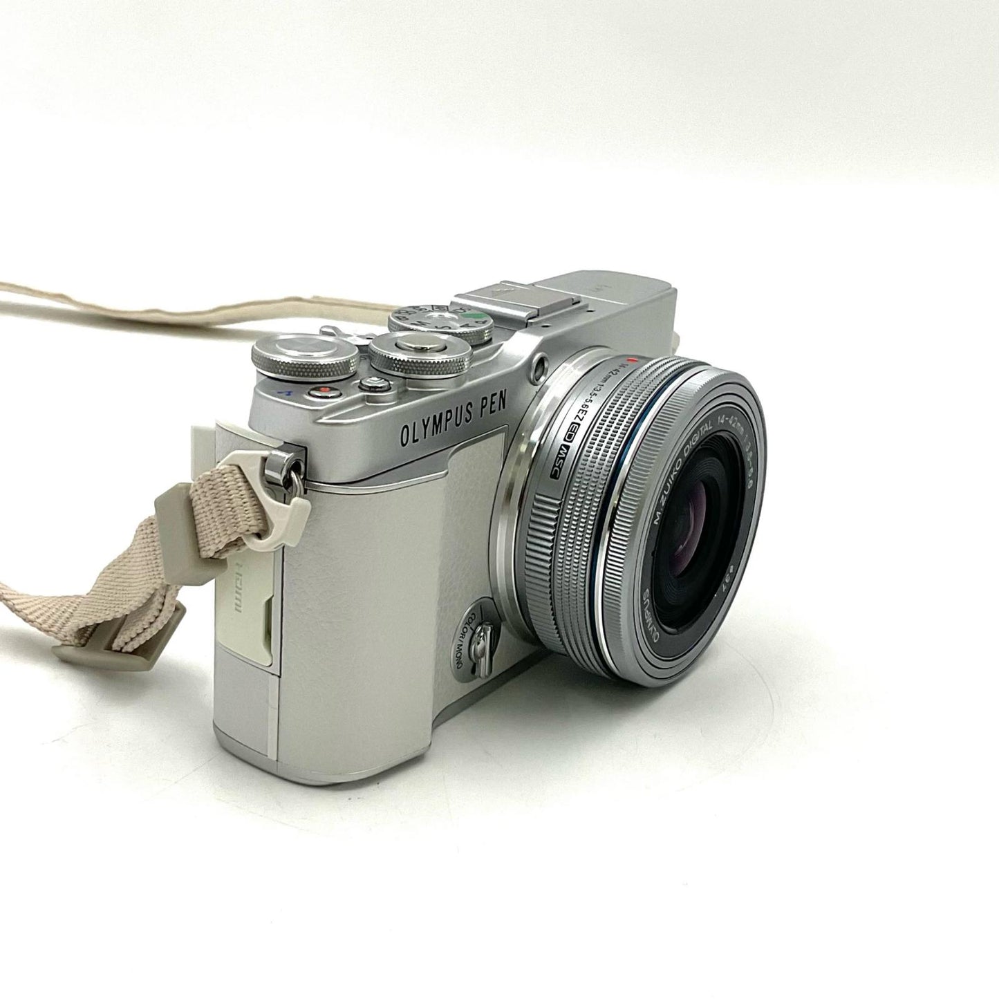 【全額返金保証】【最速発送】OLYMPUS デジタル一眼 PEN E-P7 14-42mm EZレンズキット ホワイト 超美品 動作確認済