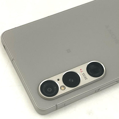 【全額返金保証】【最速発送】Sony Xperia 1 VI 256GB プラチナシルバー docomo SIMフリー SO-51E 白ロム 美品 動作確認済