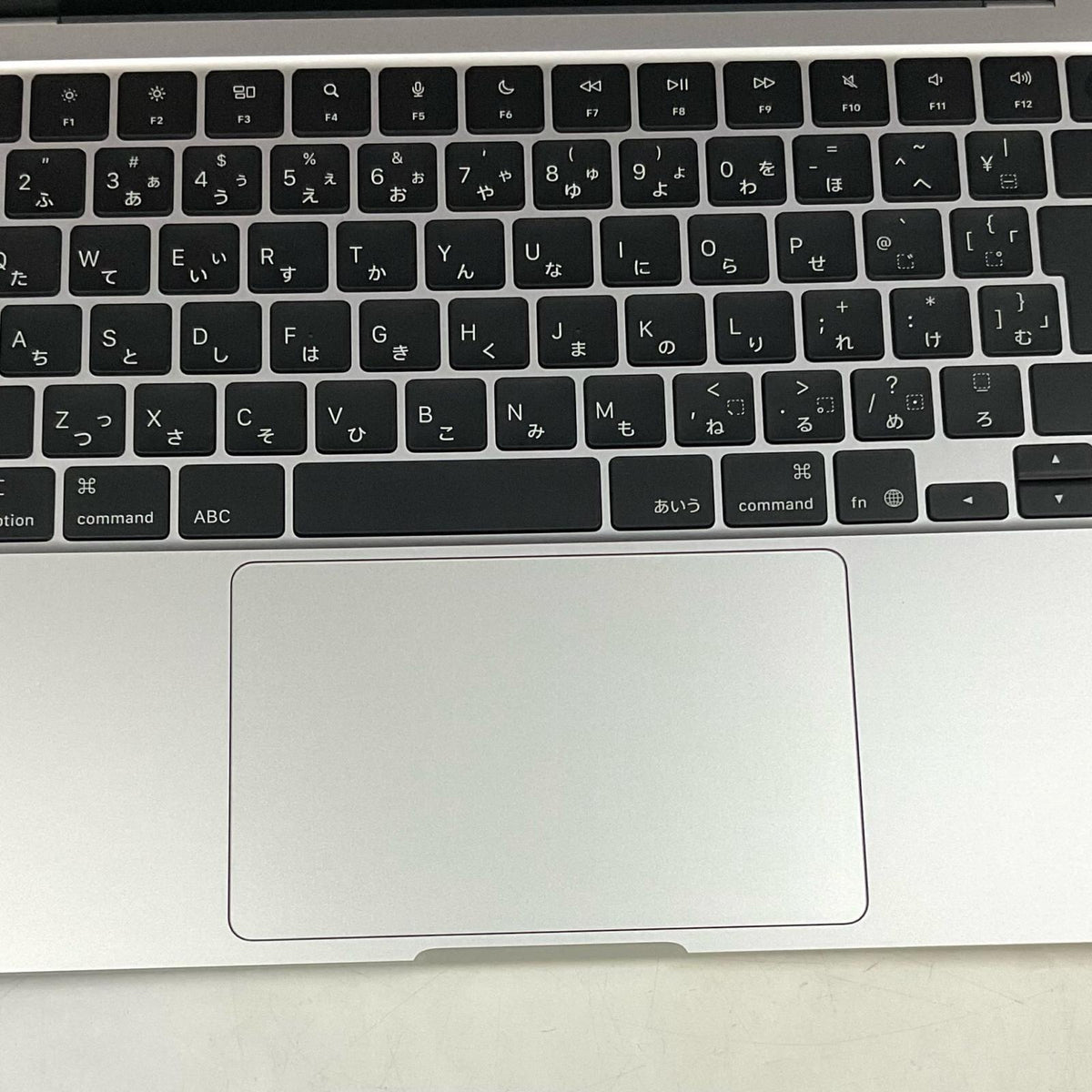 【全額返金保証】【最速発送】Apple MacBook Air 13インチ 2025 Apple M4 16GB 256GB シルバー 100% 美品 動作確認済