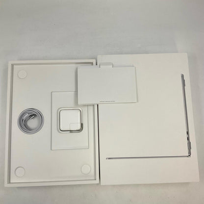 【全額返金保証】【最速発送】Apple MacBook Air 13インチ 2025 Apple M4 16GB 256GB シルバー 100% 美品 動作確認済