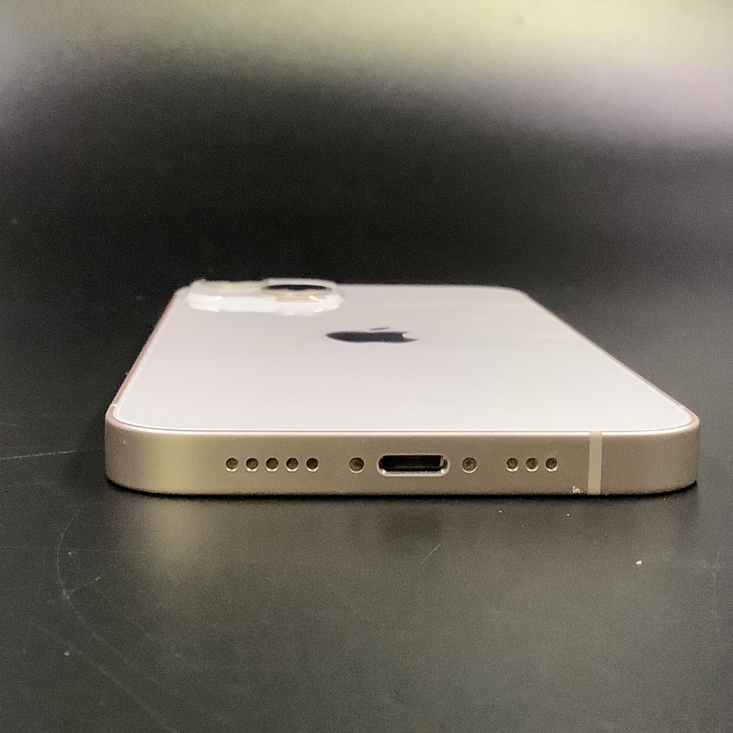 【全額返金保証】【最速発送】Apple iPhone iPhone 13 256GB スターライト au 白ロム 美品 動作確認済 80%