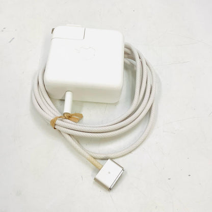 【全額返金保証】【最速発送】Apple MacBook Air 15インチ 2023 Apple M2 16GB 512GB スターライト 100% 超美品 動作確認済