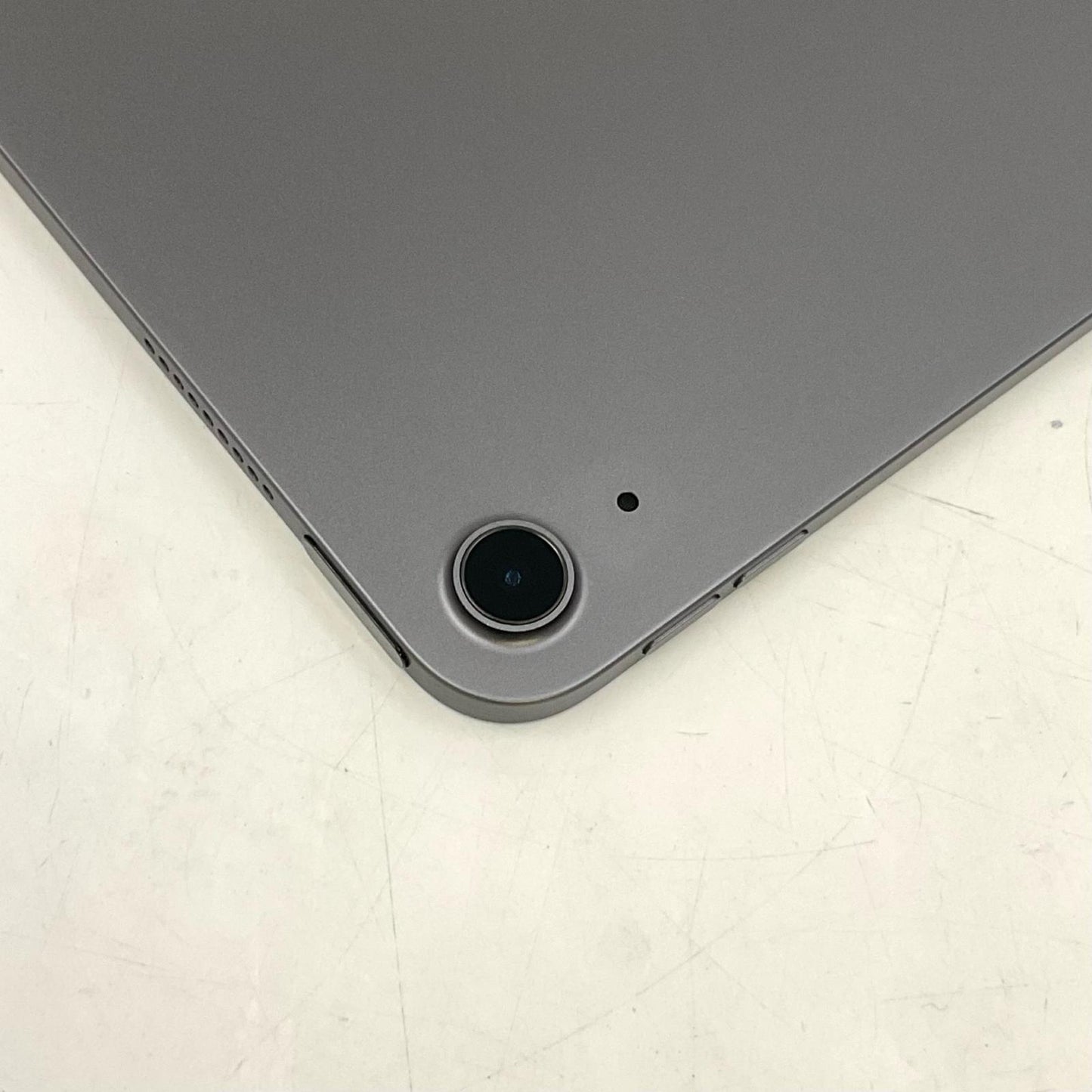 【全額返金保証】【最速発送】Apple iPad Air 10.9インチ 第5世代 256GB スペースグレイ Wi-Fi 美品 動作確認済
