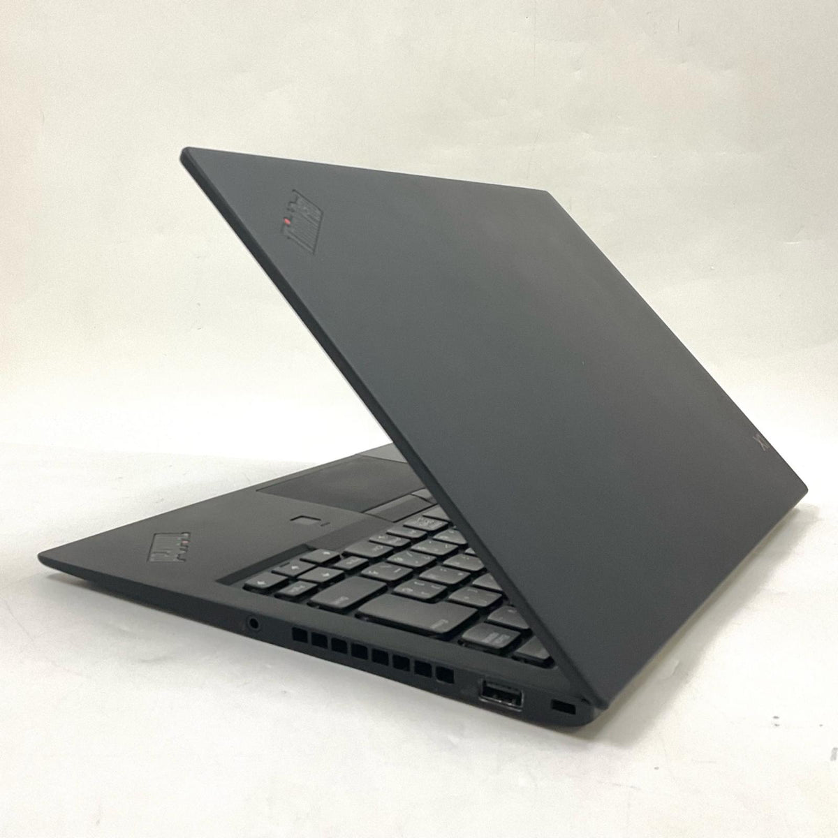 【最速発送】Lenovo ThinkPad X1 Carbon TP00086B Intel(R) Core(TM) i5-8250U CPU @ 1.60GHz 8GB M.2 SSD 256GB 77.3%【難有】
