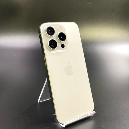 【全額返金保証】【最速発送】Apple iPhone iPhone 15 Pro 256GB ホワイトチタニウム SIMフリー 白ロム 美品 動作確認済 86%