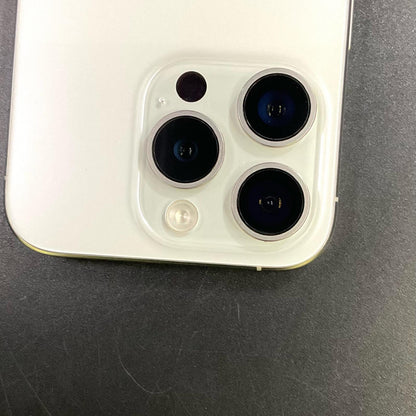 【全額返金保証】【最速発送】Apple iPhone iPhone 15 Pro 256GB ホワイトチタニウム SIMフリー 白ロム 美品 動作確認済 86%