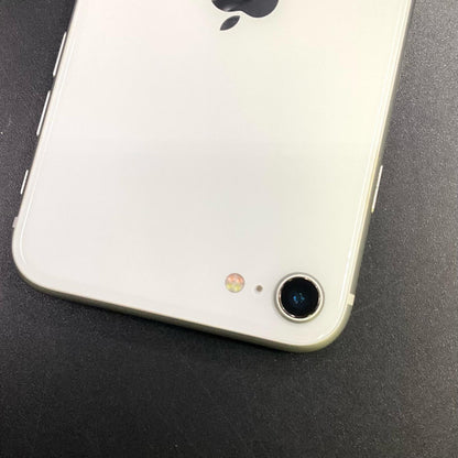 【全額返金保証】【最速発送】Apple iPhone iPhone SE（第2世代） 64GB ホワイト docomo SIMフリー 白ロム 動作確認済 75%