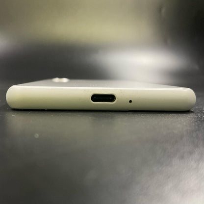 【全額返金保証】【最速発送】Sony Xperia 10 II 64GB ホワイト docomo SIMフリー SO-41A 白ロム 動作確認済
