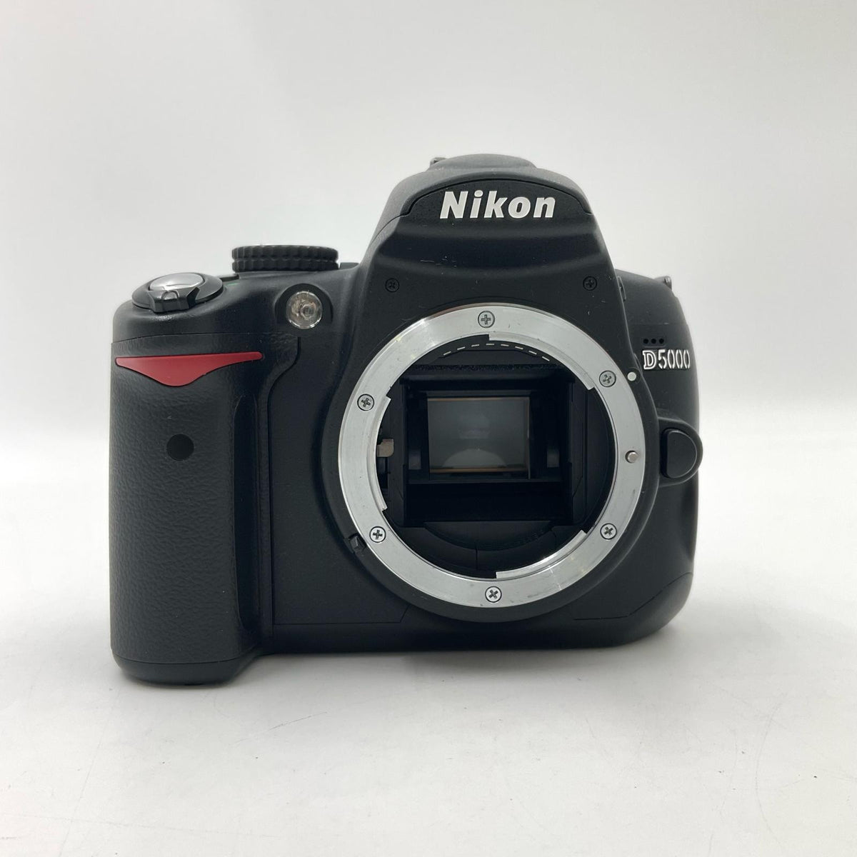 【最速発送】Nikon デジタル一眼 D5000 ボディ ブラック【難有】