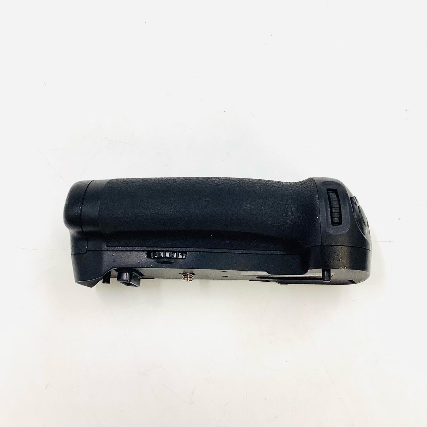 【全額返金保証】【最速発送】Nikon マルチパワーバッテリーパック MB-D17 美品 動作確認済