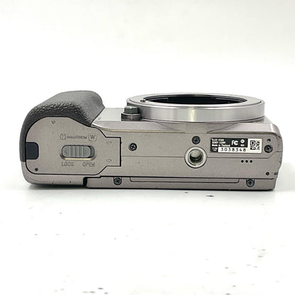 【全額返金保証】【最速発送】Sony デジタル一眼 α5100 ILCE-5100 ボディ ブラウン 美品 動作確認済