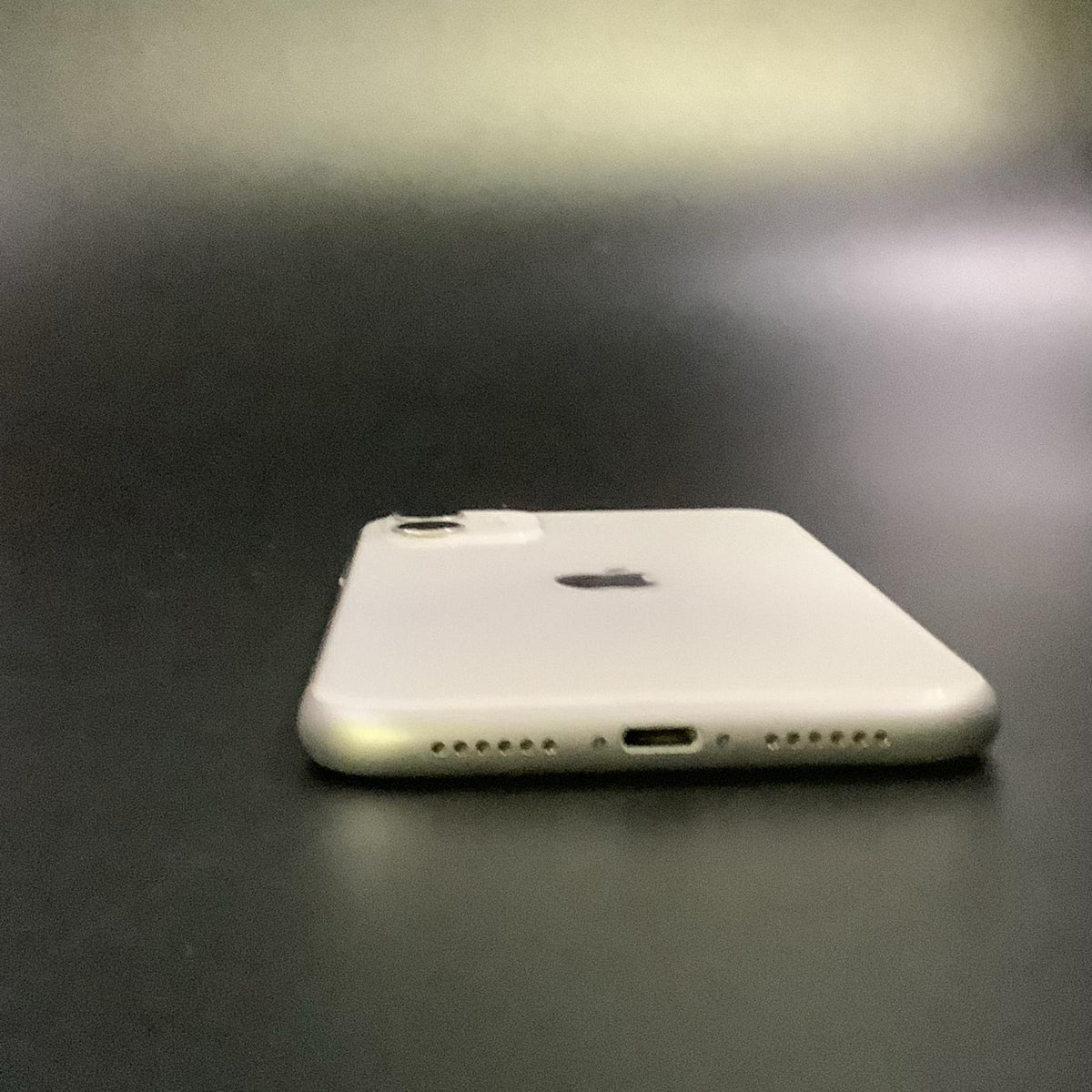 【全額返金保証】【最速発送】Apple iPhone iPhone 11 64GB ホワイト Softbank 白ロム 動作確認済 74%