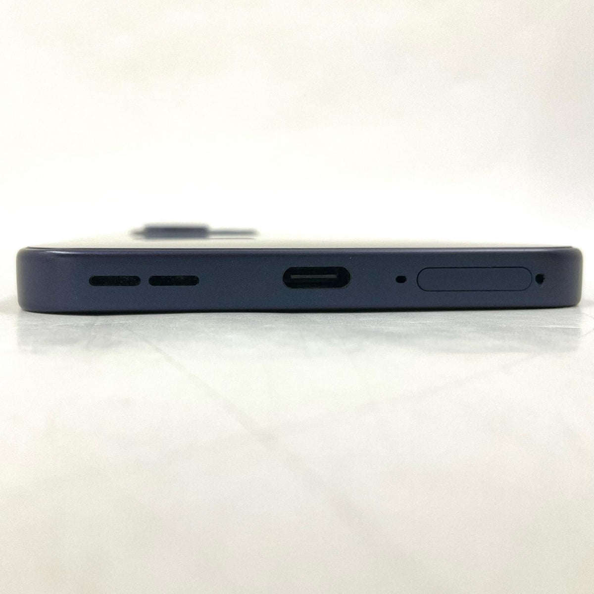 【最速発送】 OPPO Reno13 A 128GB ブルー系 au OPG05 白ロム【難有】
