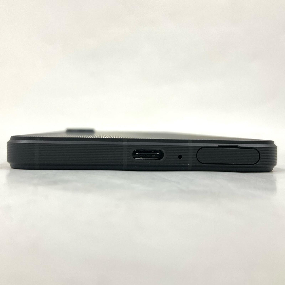 【最速発送】 Xperia 1 VI 256GB ブラック系 au SOG13 白ロム【難有】