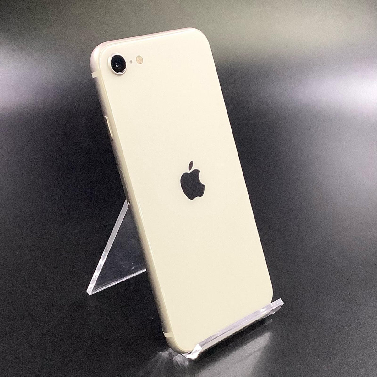 【最速発送】Apple iPhone iPhone SE（第3世代） 64GB スターライト au SIMフリー 白ロム【難有】 76%