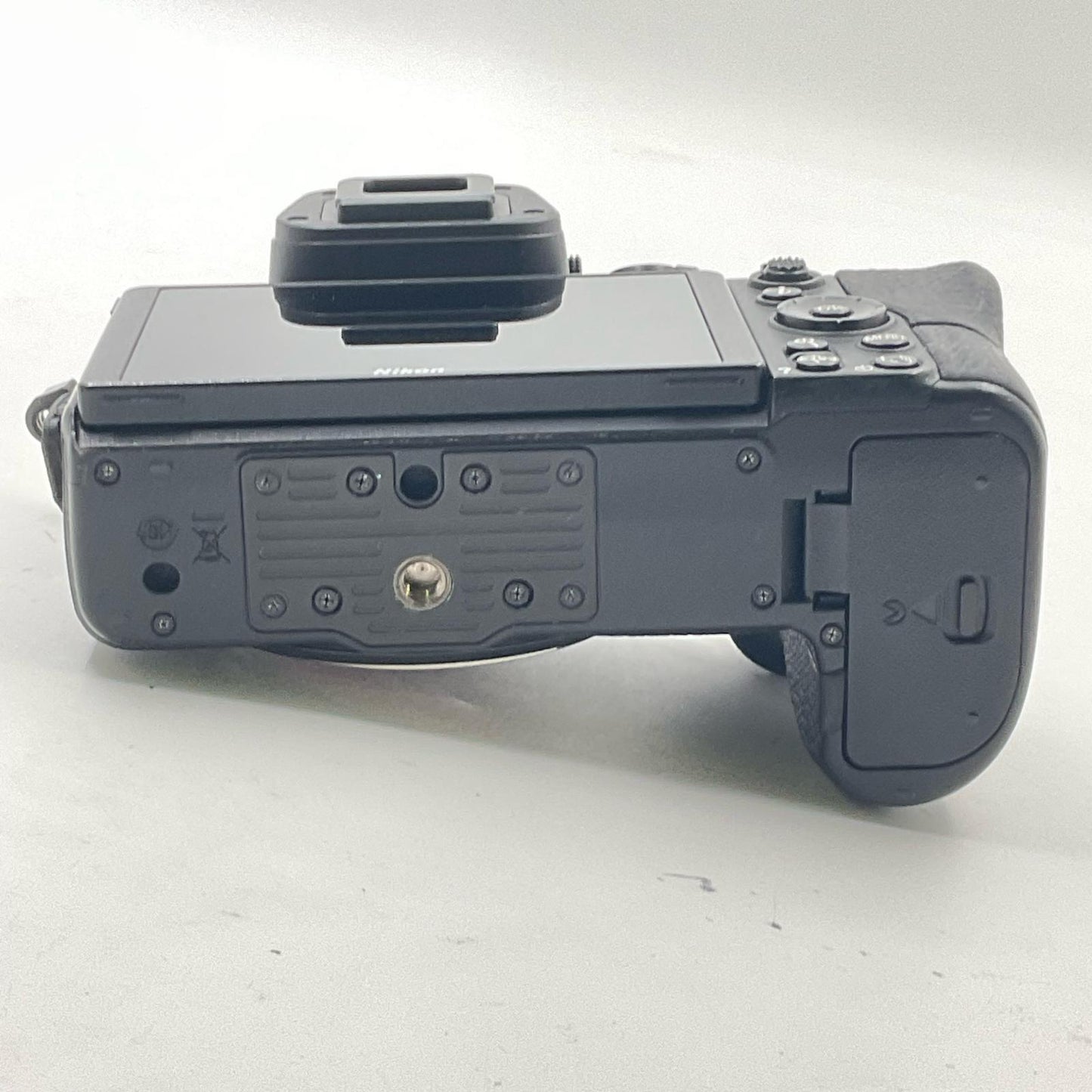 【全額返金保証】【最速発送】Nikon デジタル一眼 Z6 ボディ 美品 動作確認済
