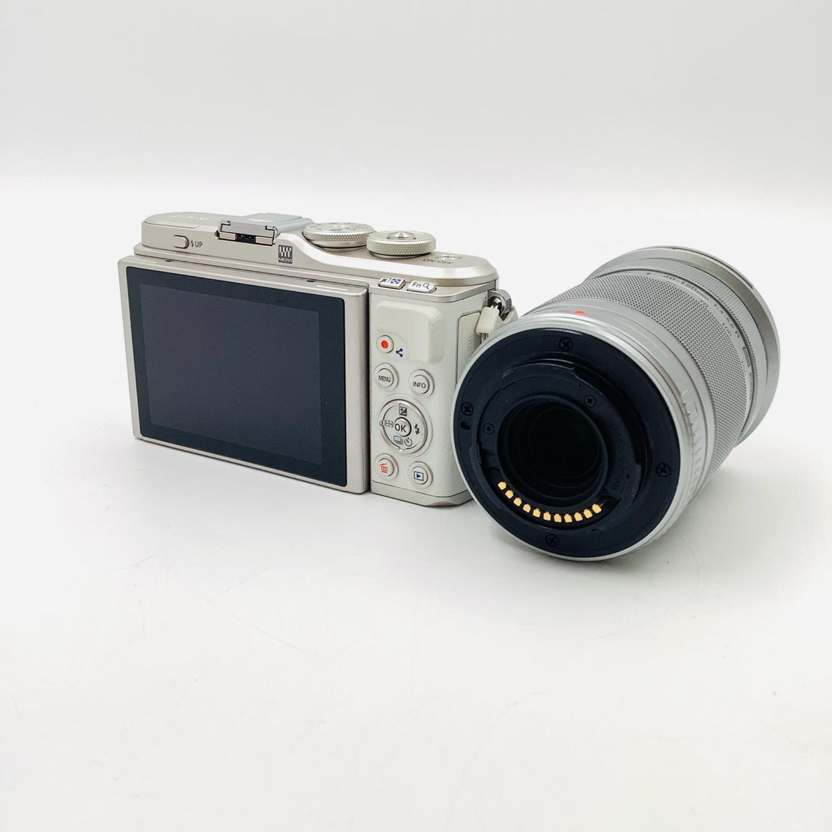 【全額返金保証】【最速発送】OLYMPUS デジタル一眼 PEN E-PL10 EZダブルズームキット [ホワイト] 美品 動作確認済