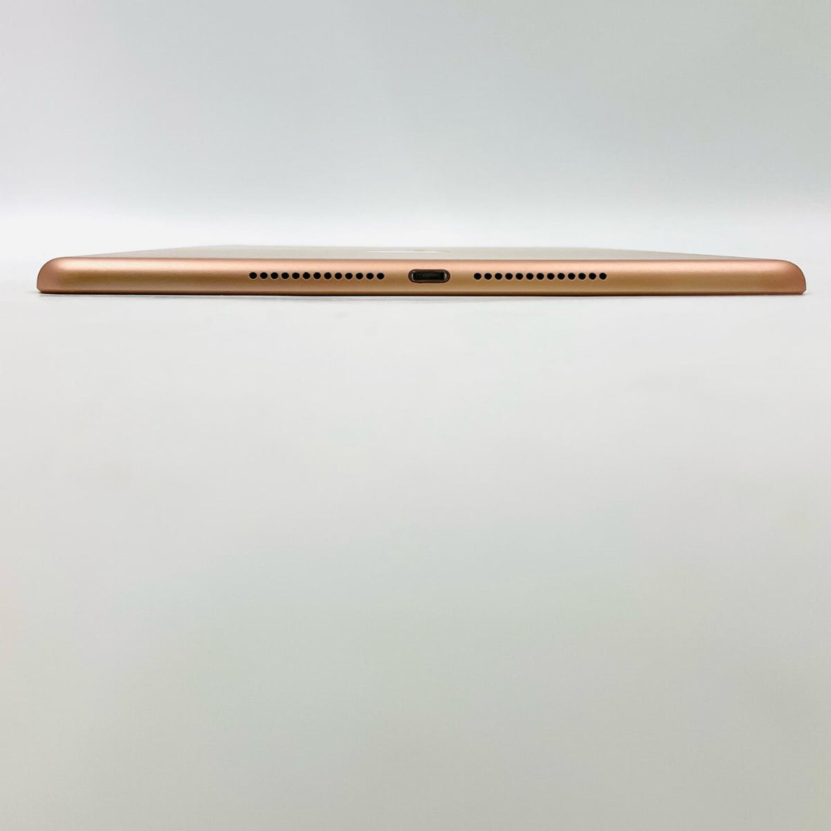 【全額返金保証】【最速発送】Apple iPad iPad 9.7インチ 第6世代 32GB ゴールド WiFi+Cellular au 白ロム 美品 動作確認済