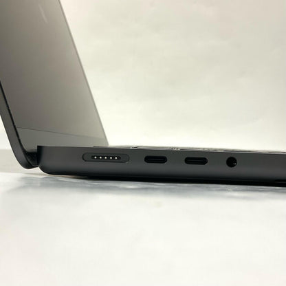 【全額返金保証】【最速発送】Apple MacBook Pro Nano-textureディスプレイ 14インチ Apple M5 16GB 1TB スペースブラック 100% 超美品 動作確認済