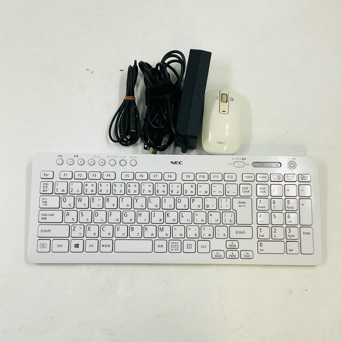 【全額返金保証】【最速発送】NEC LAVIE Desk All-in-one PC-DA700KAW intel Core i7-8550U 16GB HDD 1TB 動作確認済