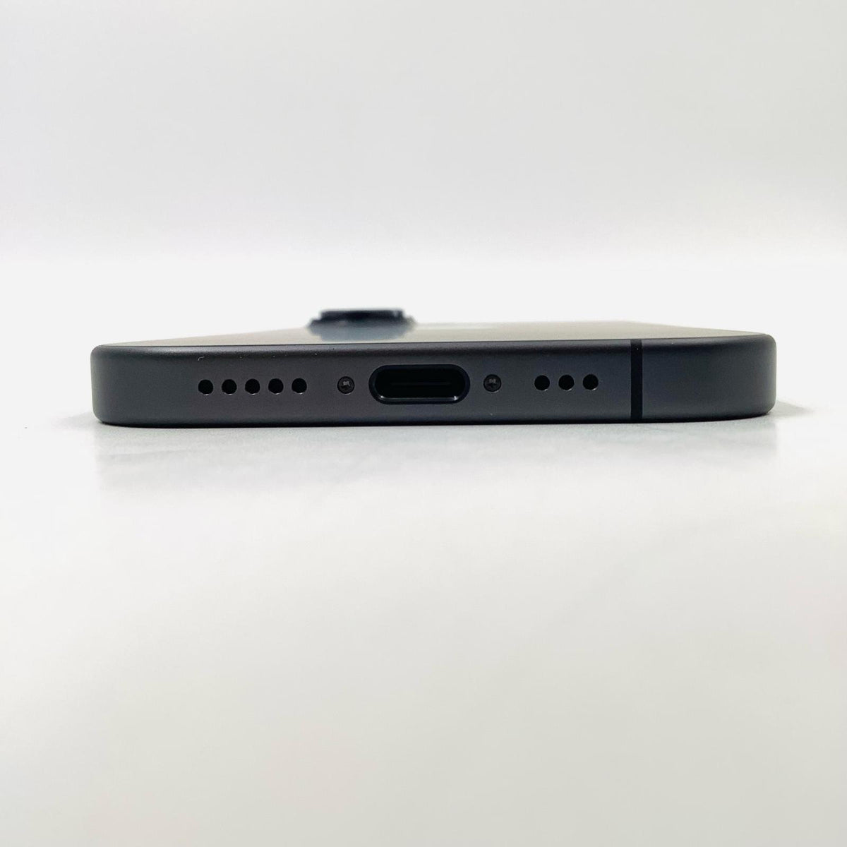 【全額返金保証】【最速発送】Apple iPhone iPhone 17 256GB ブラック au SIMフリー 白ロム 超美品 動作確認済 100%