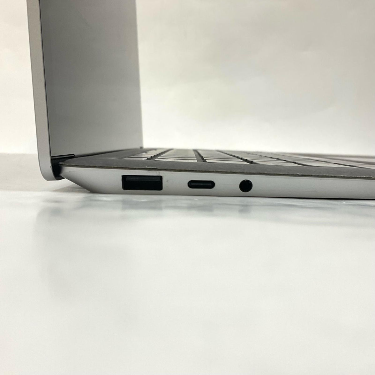 【全額返金保証】【最速発送】Microsoft Surface Laptop 4 5EB-00086 MODEL:1950 11th Gen Intel(R) Core(TM) i7-1185G7 @ 3.00GHz 16GB M.2 SSD 512GB 80.8% 美品 動作確認済