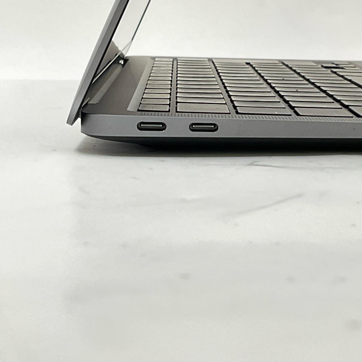 【全額返金保証】【最速発送】Apple MacBook Air 13インチ 2020 Apple M1 8GB 256GB スペースグレイ 90% 美品 動作確認済