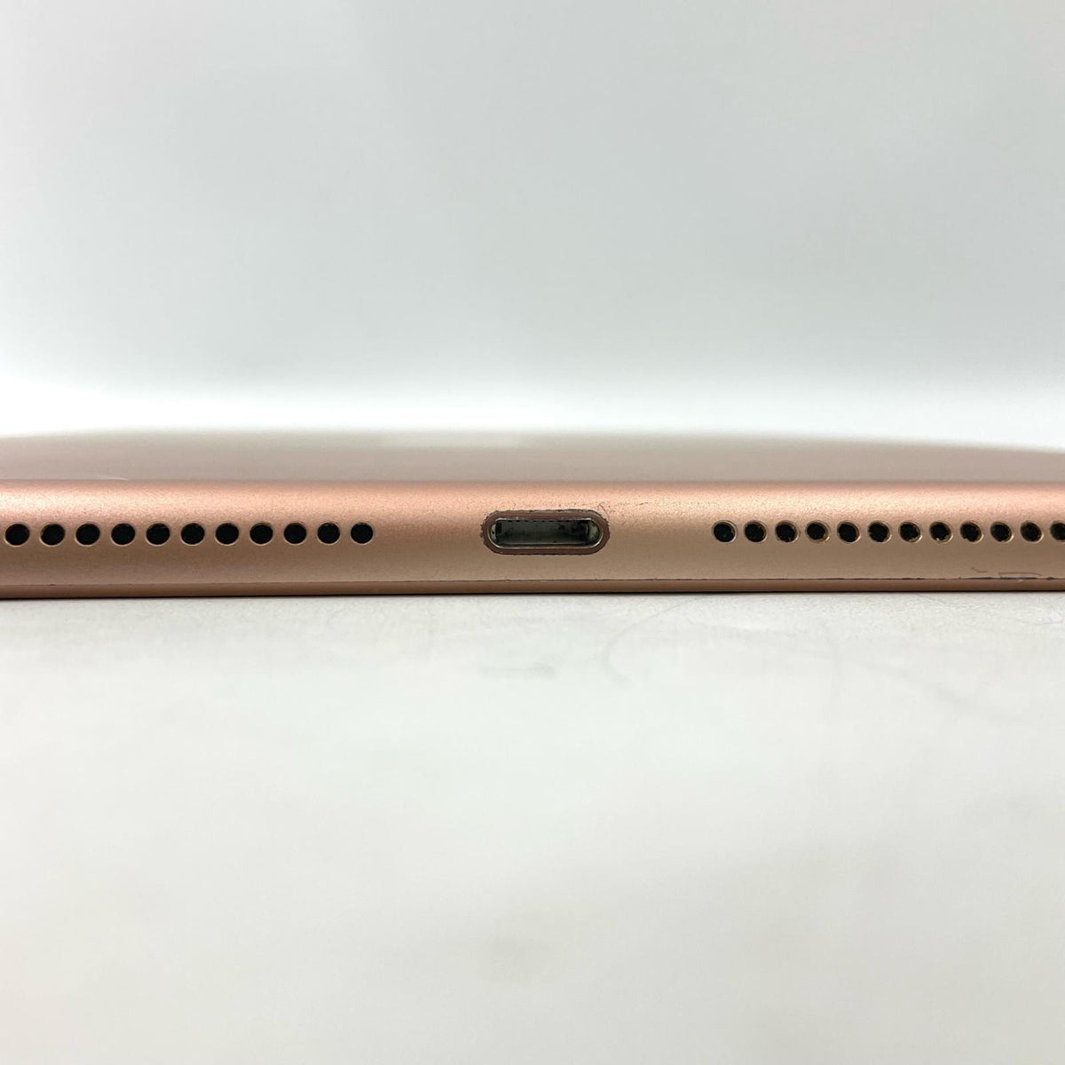 【全額返金保証】【最速発送】Apple iPad iPad 10.2インチ 第8世代 32GB ゴールド Wi-Fi 動作確認済