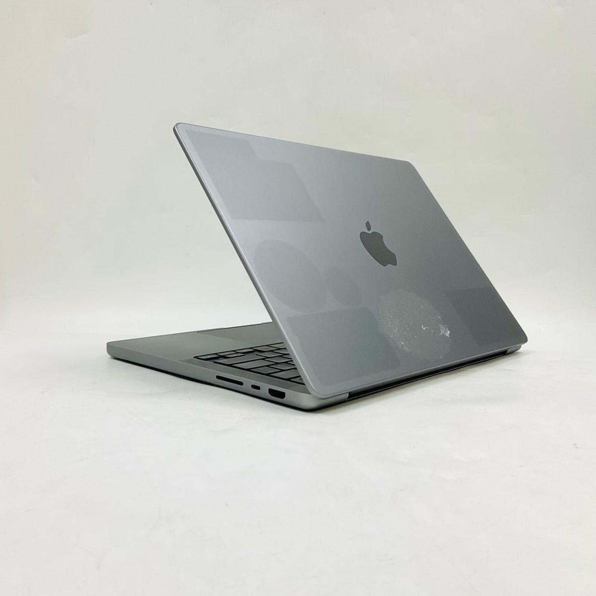 【全額返金保証】【最速発送】Apple MacBook Pro 14インチ 2021 Apple M1 Pro 16GB 512GB スペースグレイ 92% 美品 動作確認済