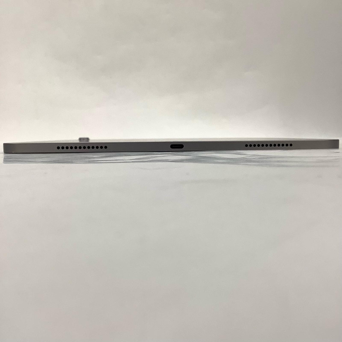 【全額返金保証】【最速発送】Apple iPad Air M3 13インチ 128GB スペースグレイ Wi-Fi 美品 動作確認済