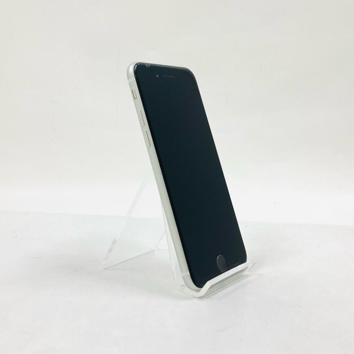 【全額返金保証】【最速発送】Apple iPhone iPhone SE（第2世代） 64GB スターライト docomo SIMフリー 白ロム 動作確認済 74%
